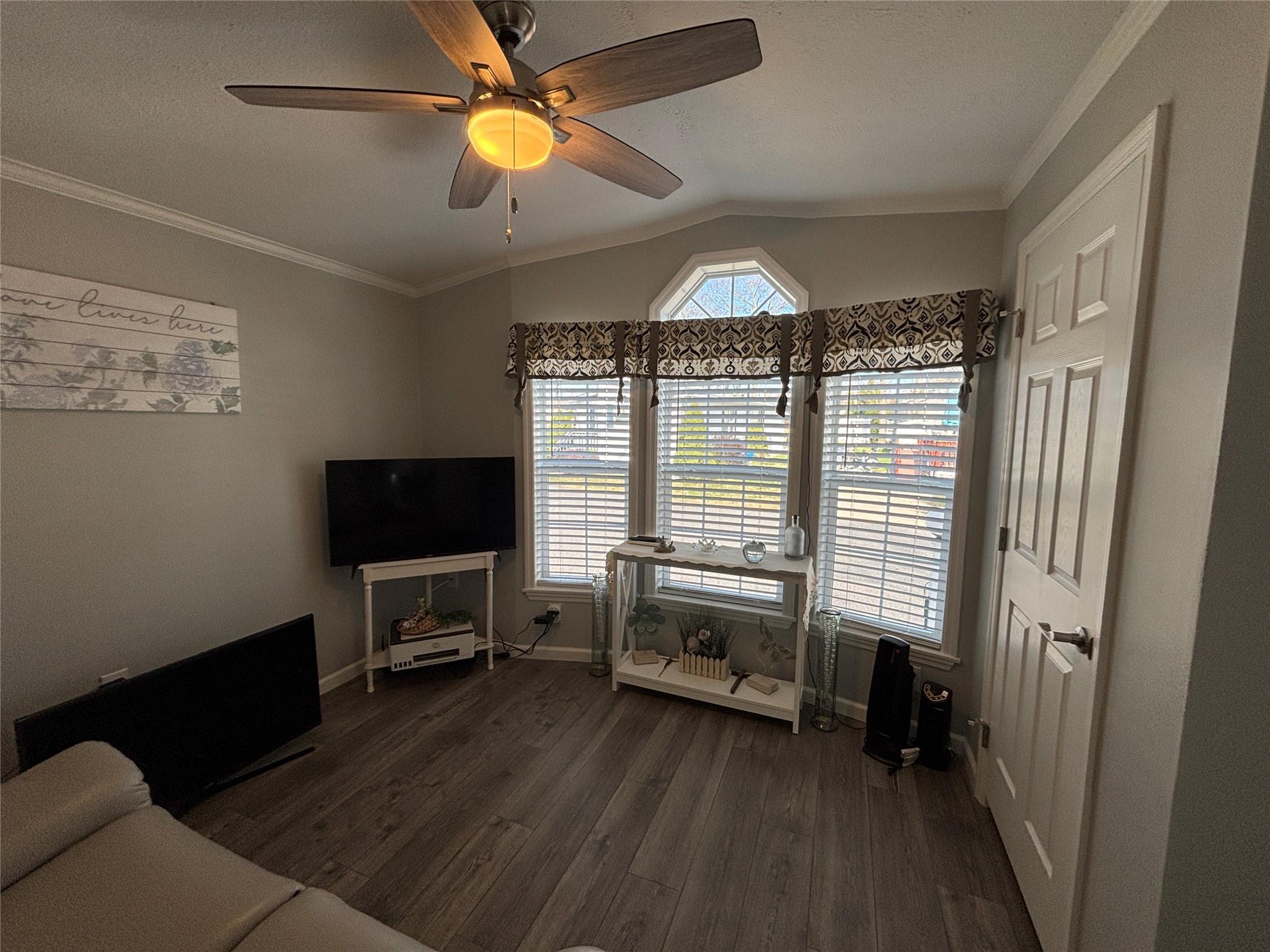 Single Family Old Country  Suffolk County, NY 11901, MLS-851625-9