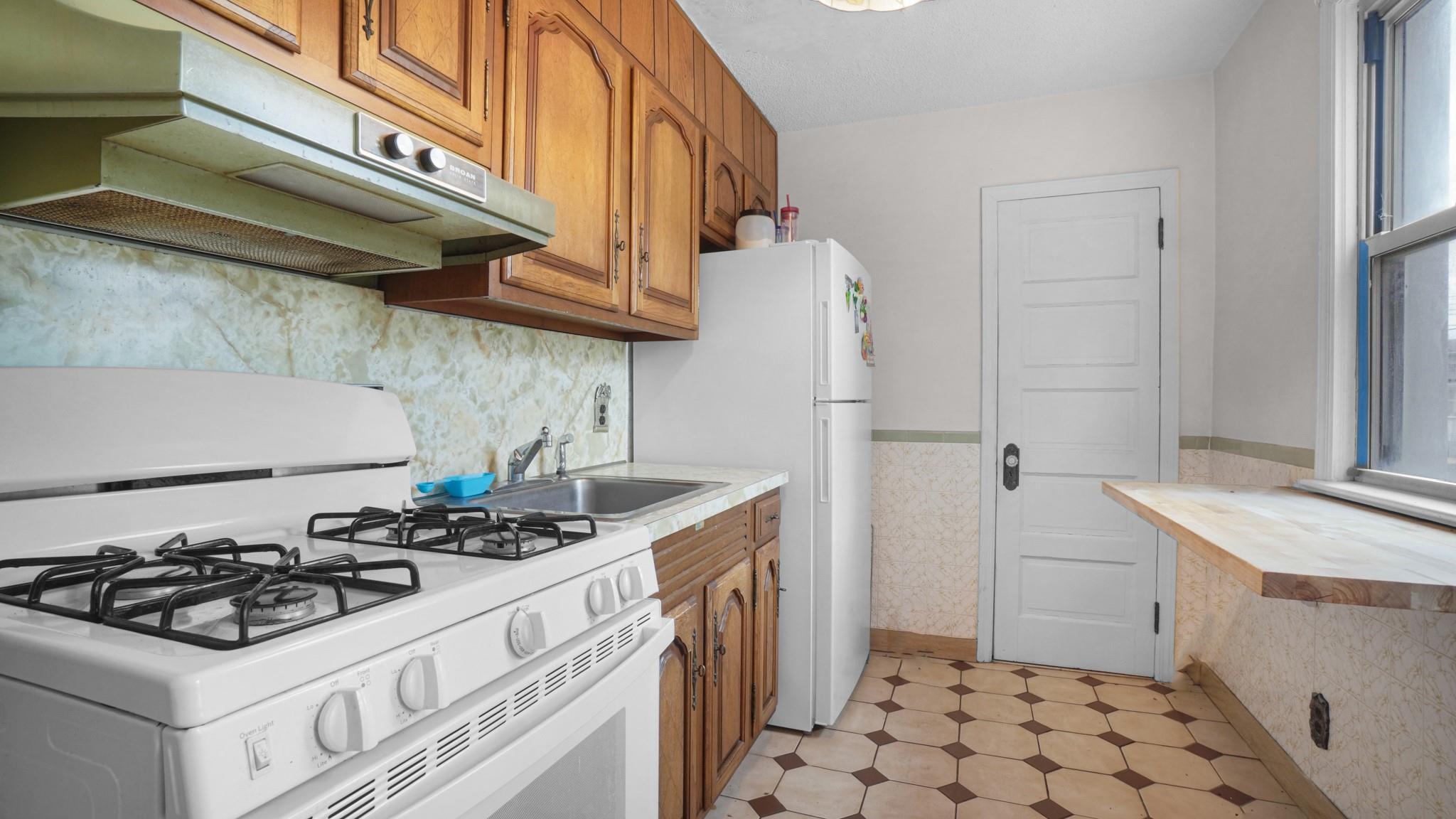 Single Family Blair  Bronx, NY 10465, MLS-851635-12