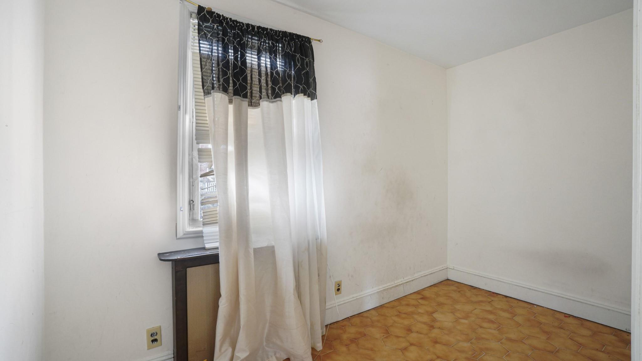 Single Family Blair  Bronx, NY 10465, MLS-851635-15