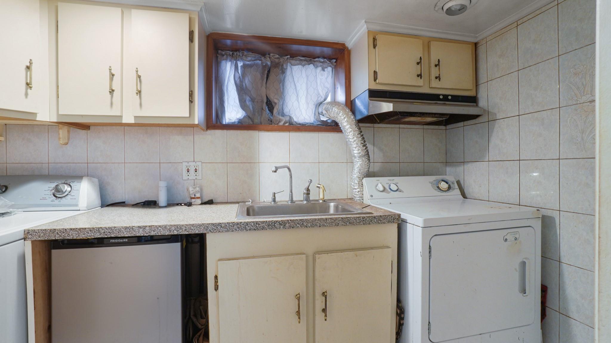Single Family Blair  Bronx, NY 10465, MLS-851635-20