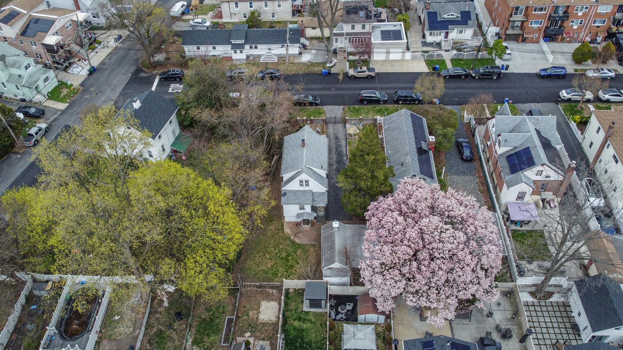 Single Family Blair  Bronx, NY 10465, MLS-851635-29