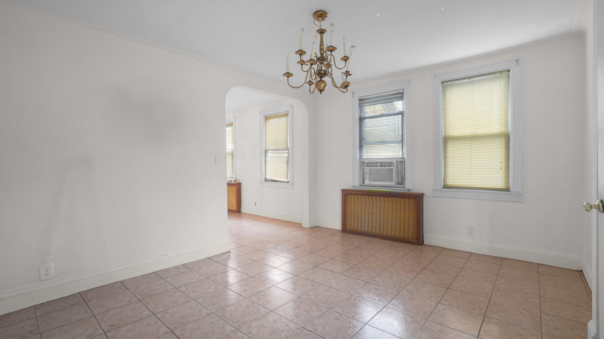 Single Family Blair  Bronx, NY 10465, MLS-851635-9