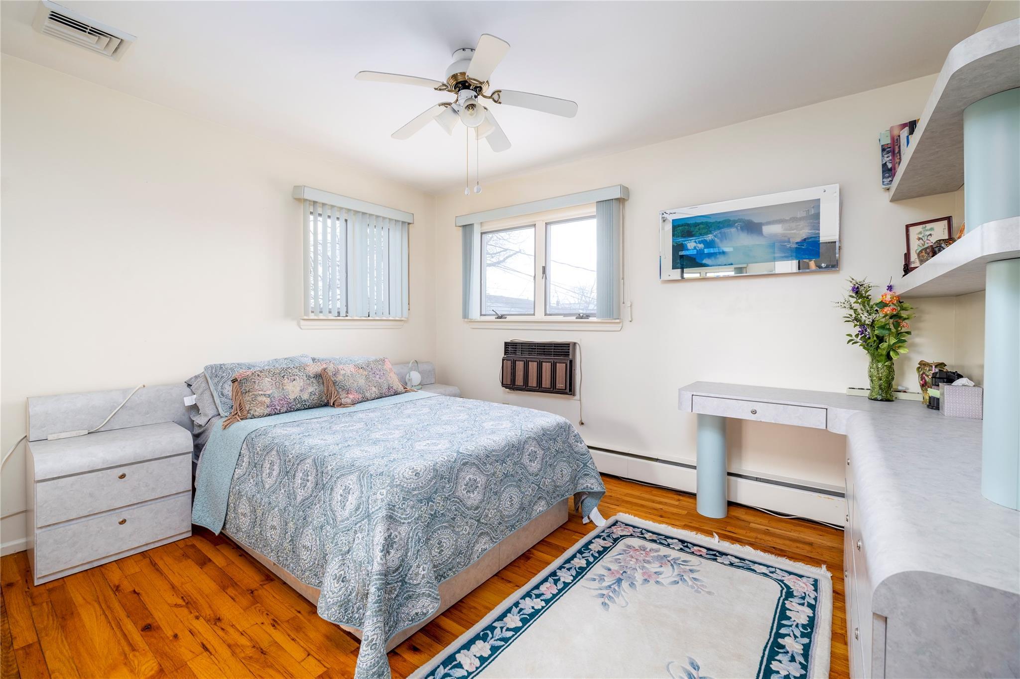 Single Family Green  Nassau County, NY 11510, MLS-851640-20