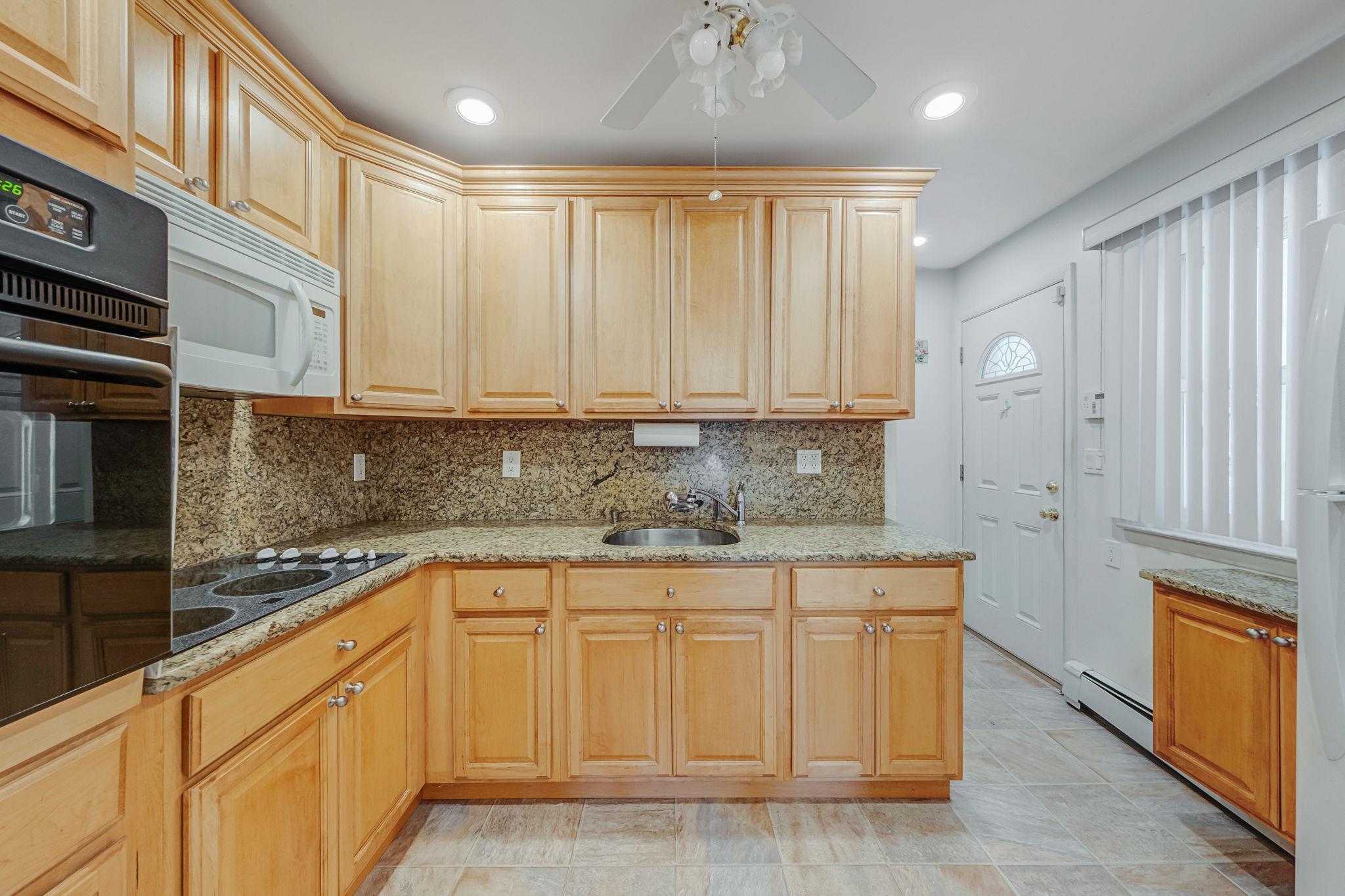 Single Family Healy  Suffolk County, NY 11743, MLS-851643-10
