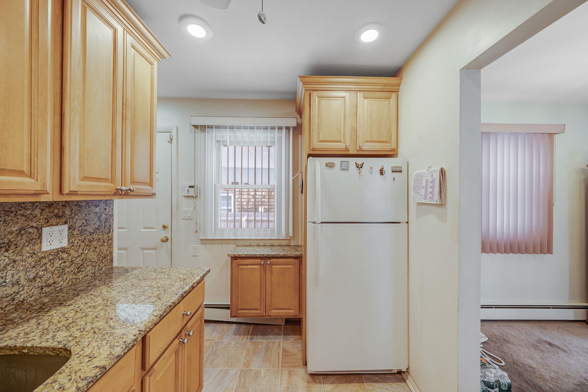 Single Family Healy  Suffolk County, NY 11743, MLS-851643-11