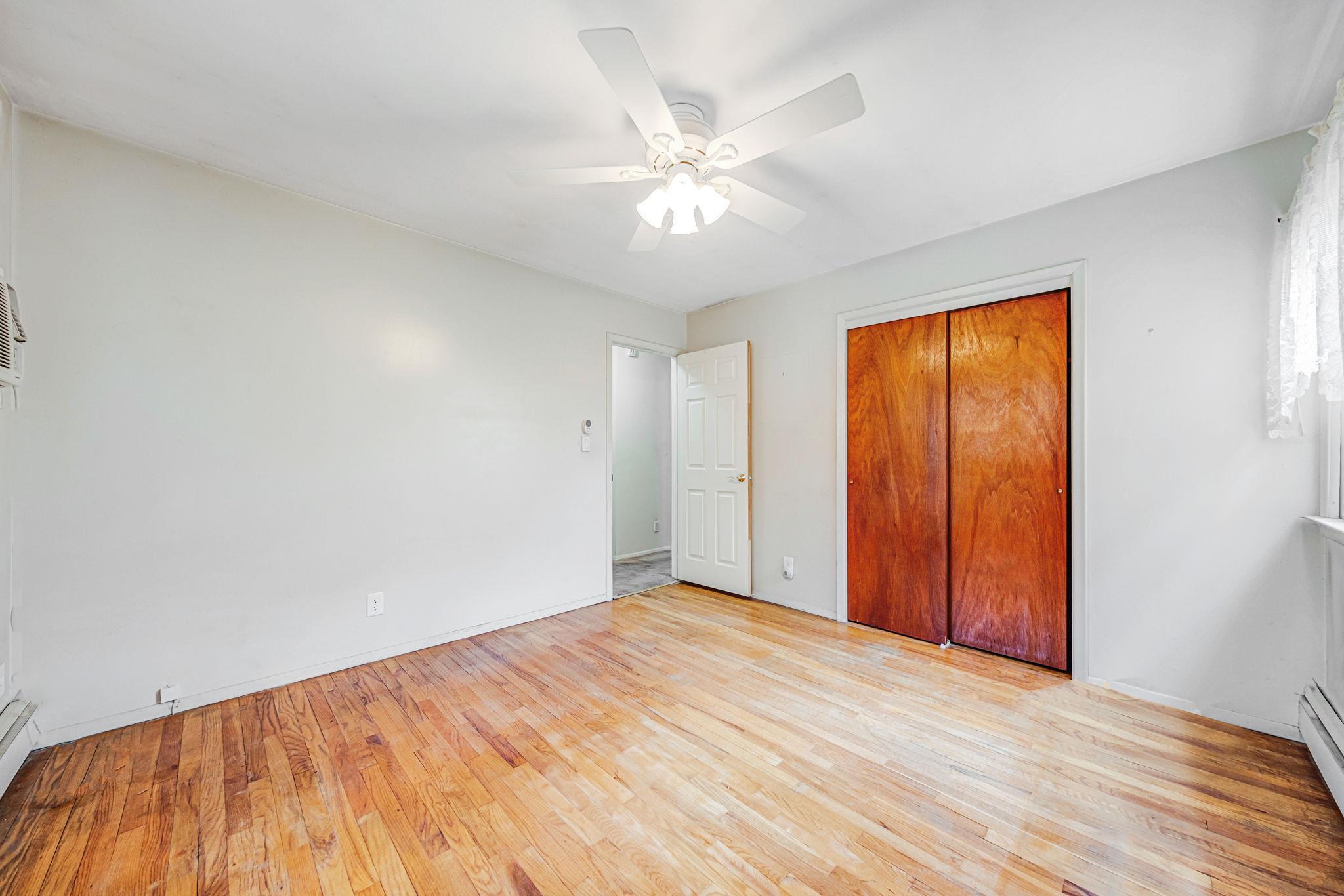 Single Family Healy  Suffolk County, NY 11743, MLS-851643-19