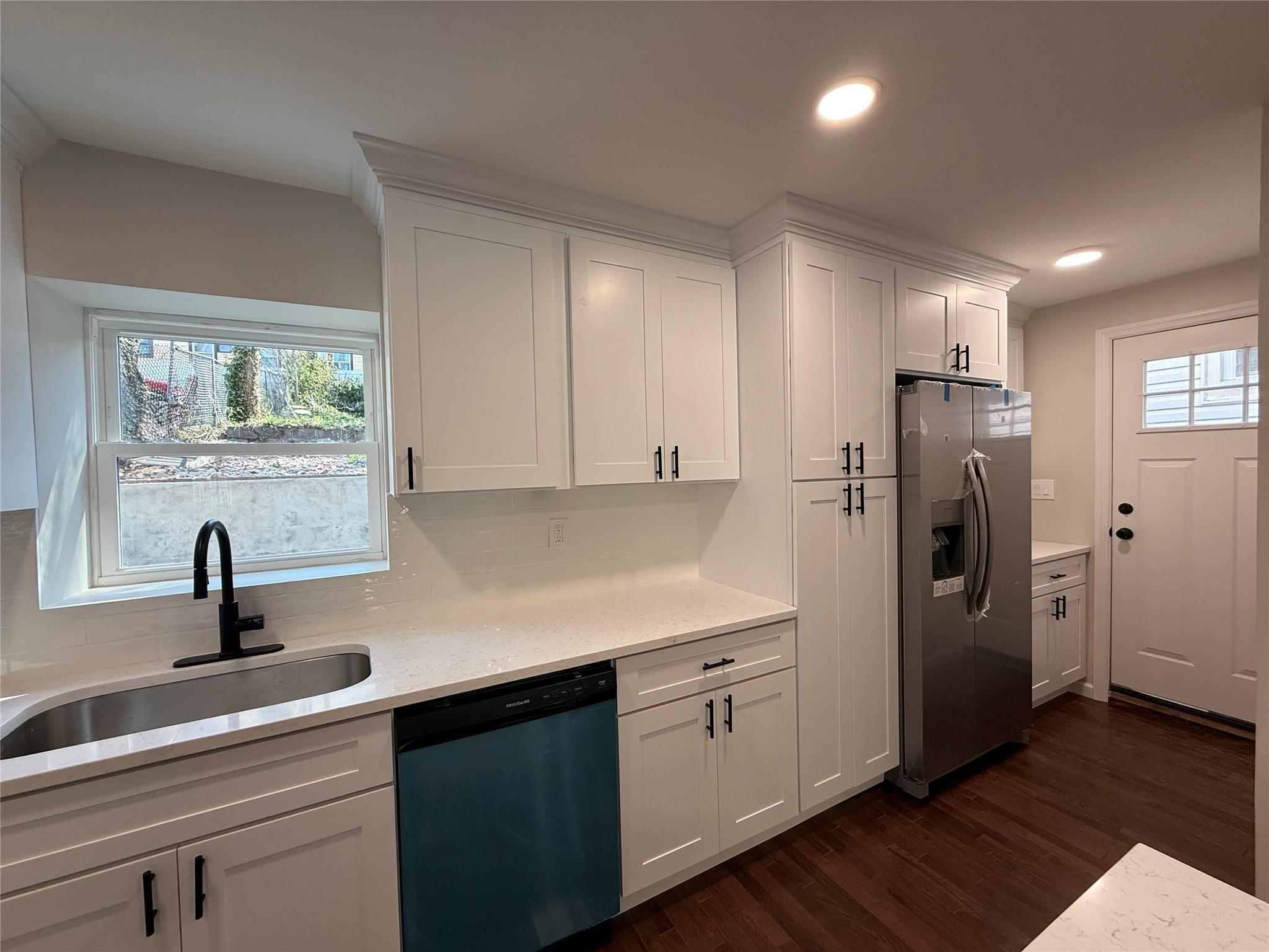 Single Family Osgood  Staten Island, NY 10304, MLS-851651-13