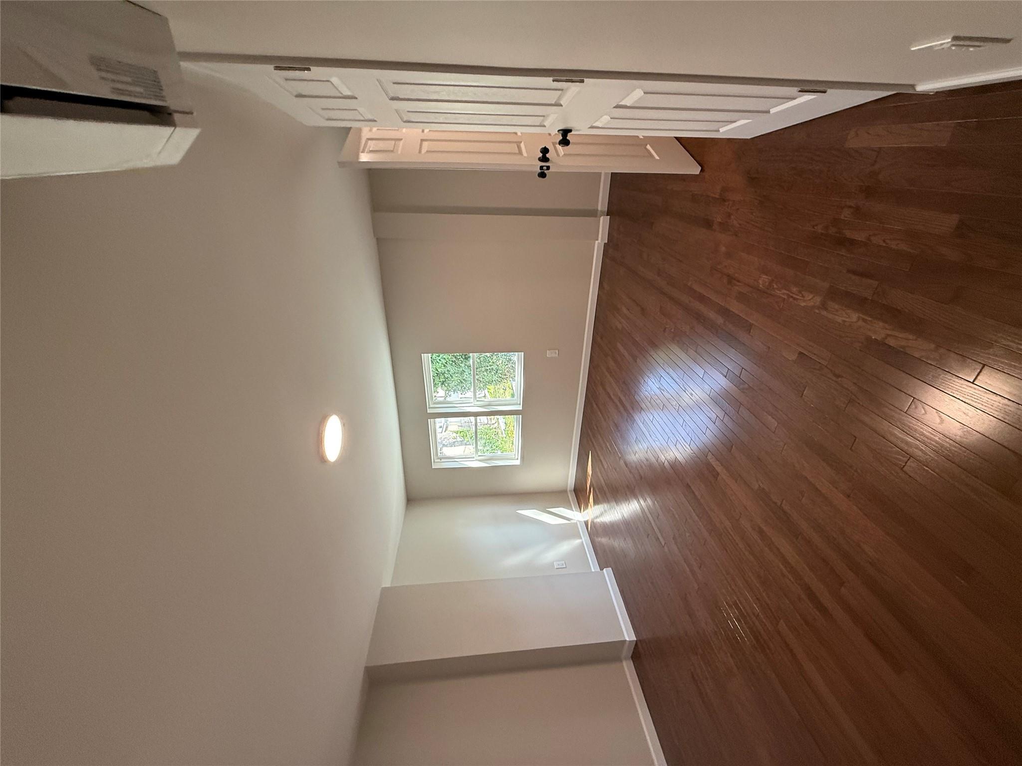 Single Family Osgood  Staten Island, NY 10304, MLS-851651-23