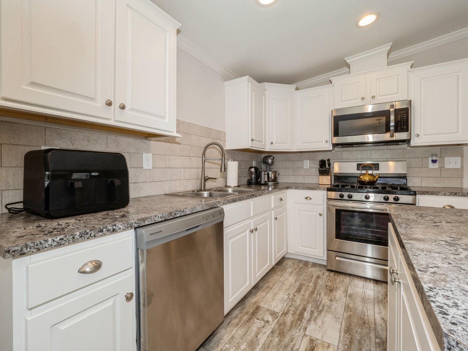 Single Family Orlando  Dutchess County, NY 12603, MLS-851679-23