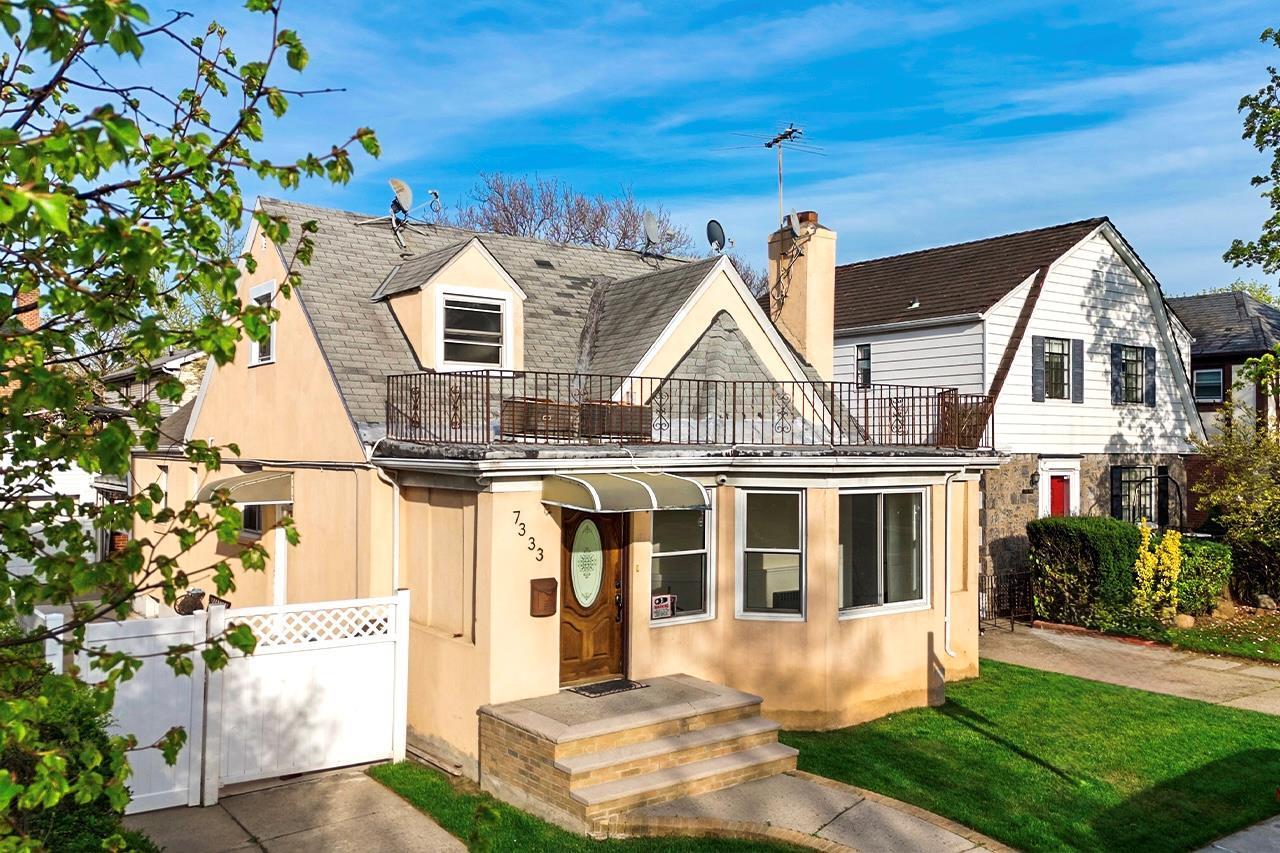 Single Family 188th  Queens, NY 11366, MLS-851686-27