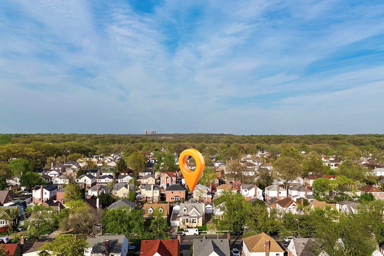 Single Family 188th  Queens, NY 11366, MLS-851686-31