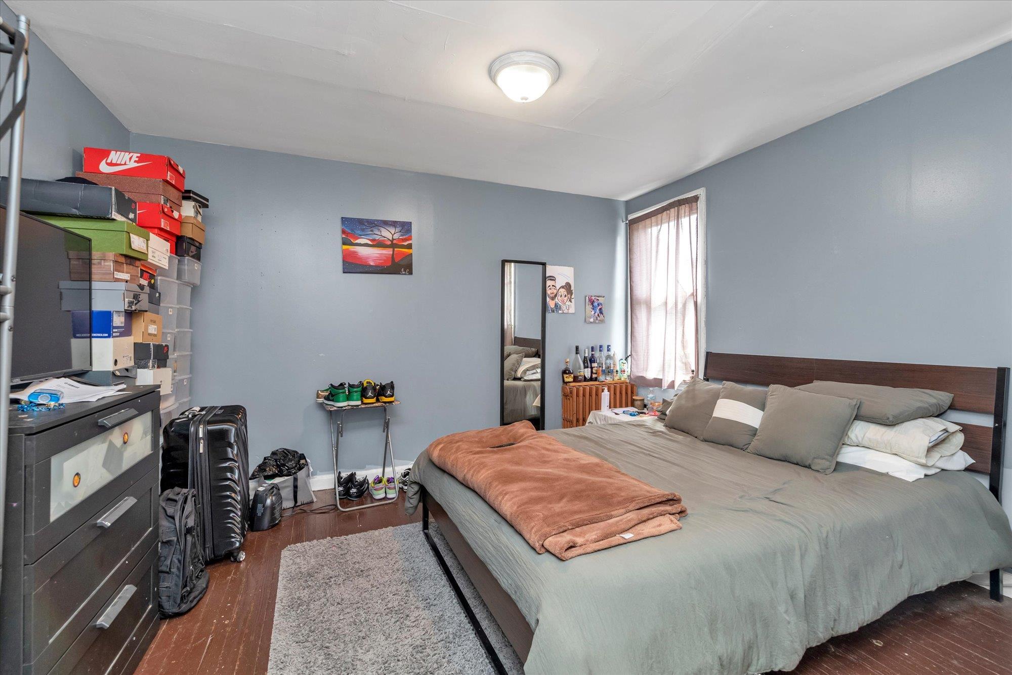 Single Family Burr  Nassau County, NY 11550, MLS-851699-12