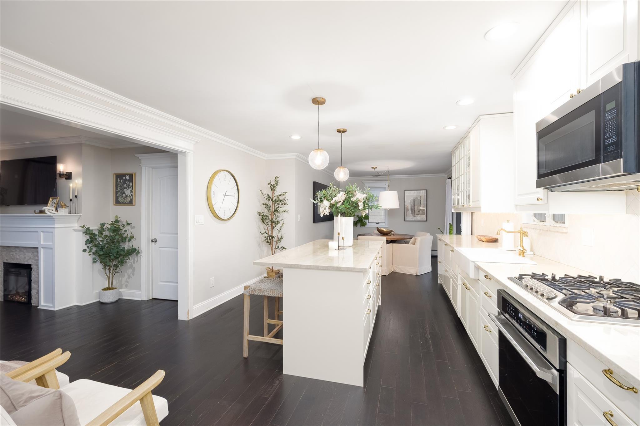 Single Family Yacht Club  Suffolk County, NY 11702, MLS-851700-22