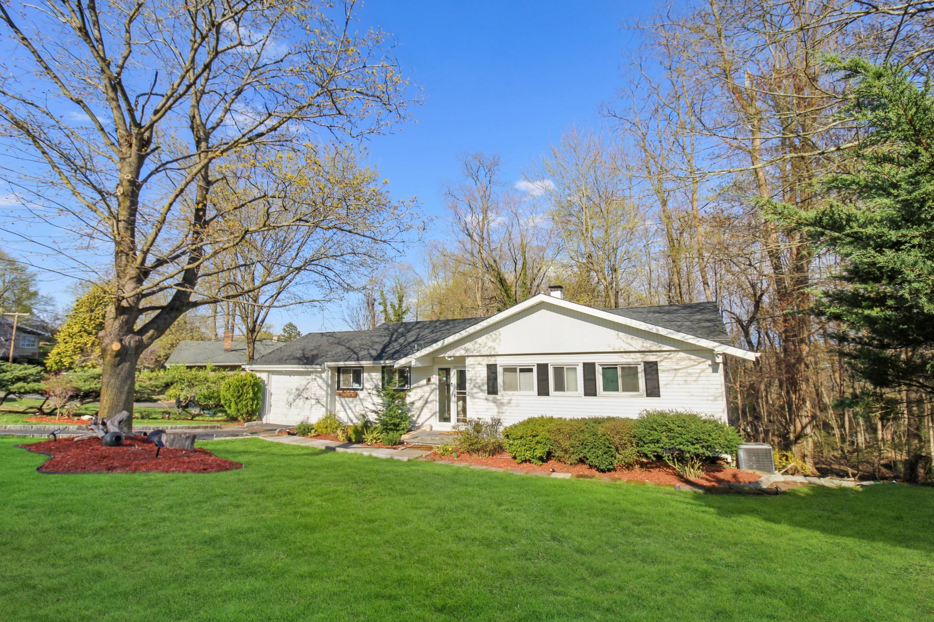 Single Family Stonewall  Westchester County, NY 10607, MLS-851730-2