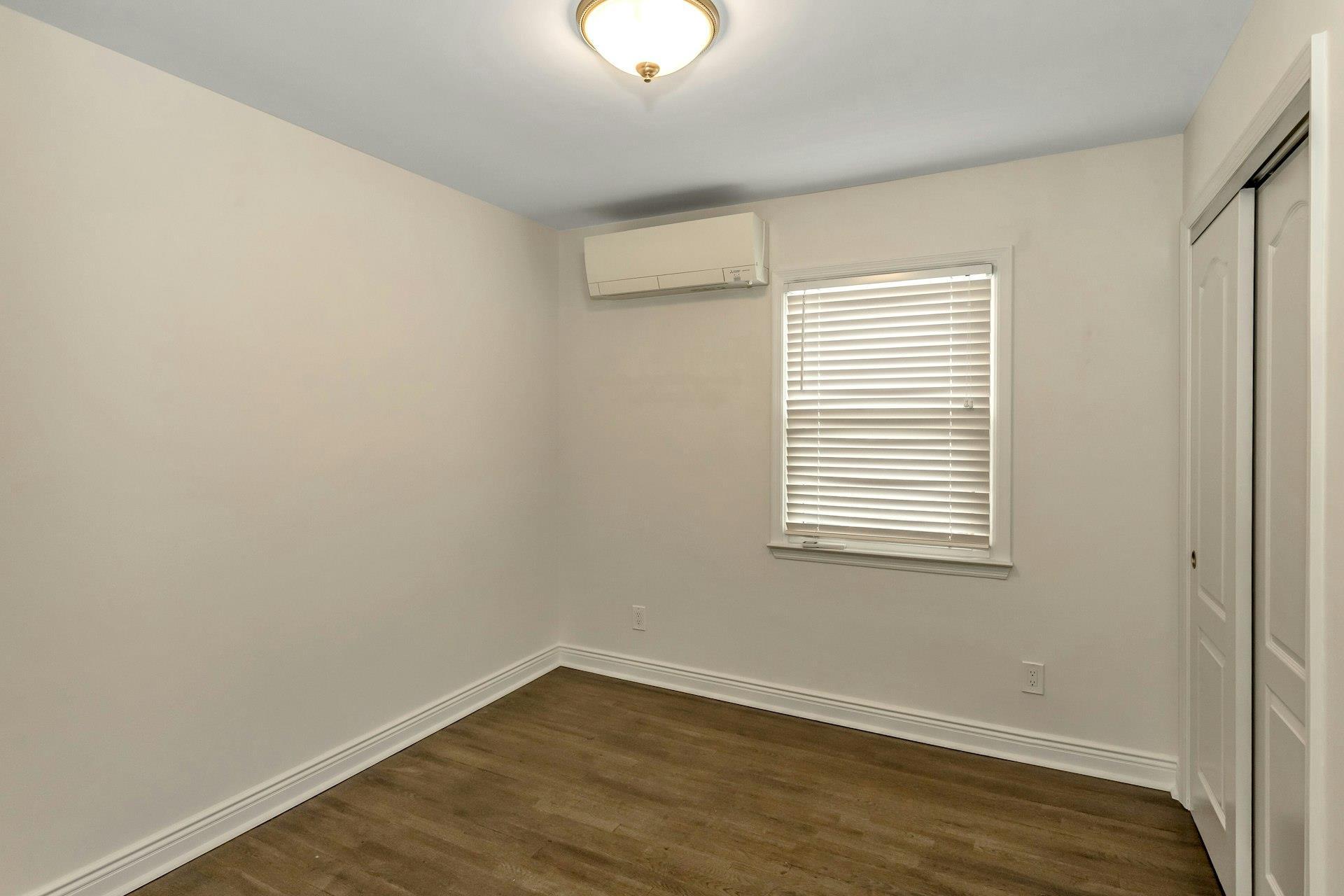 Single Family 160th  Queens, NY 11414, MLS-851735-13