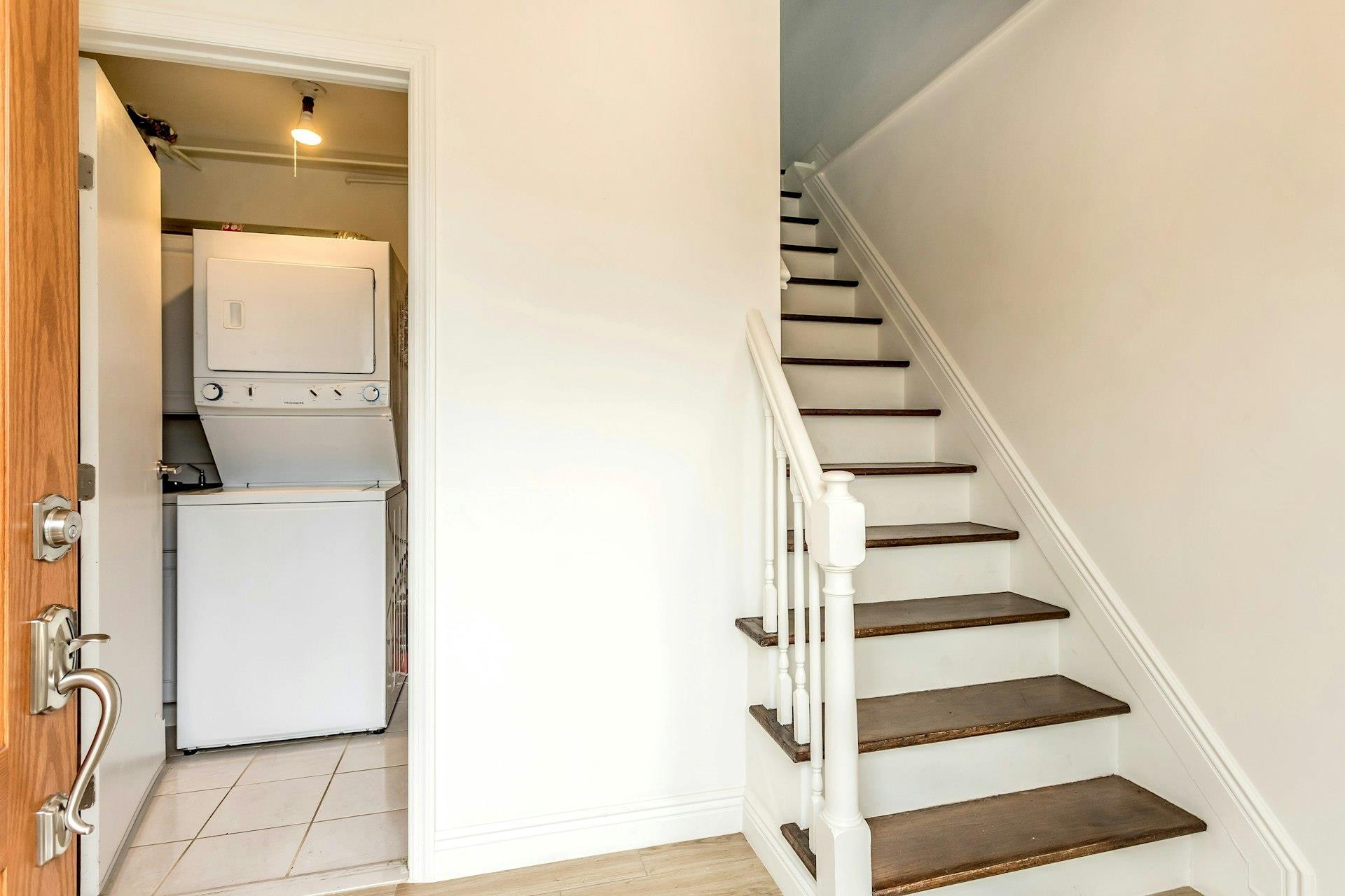 Single Family 160th  Queens, NY 11414, MLS-851735-18