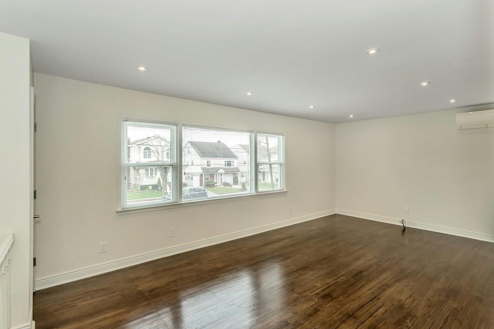 Single Family 160th  Queens, NY 11414, MLS-851735-4