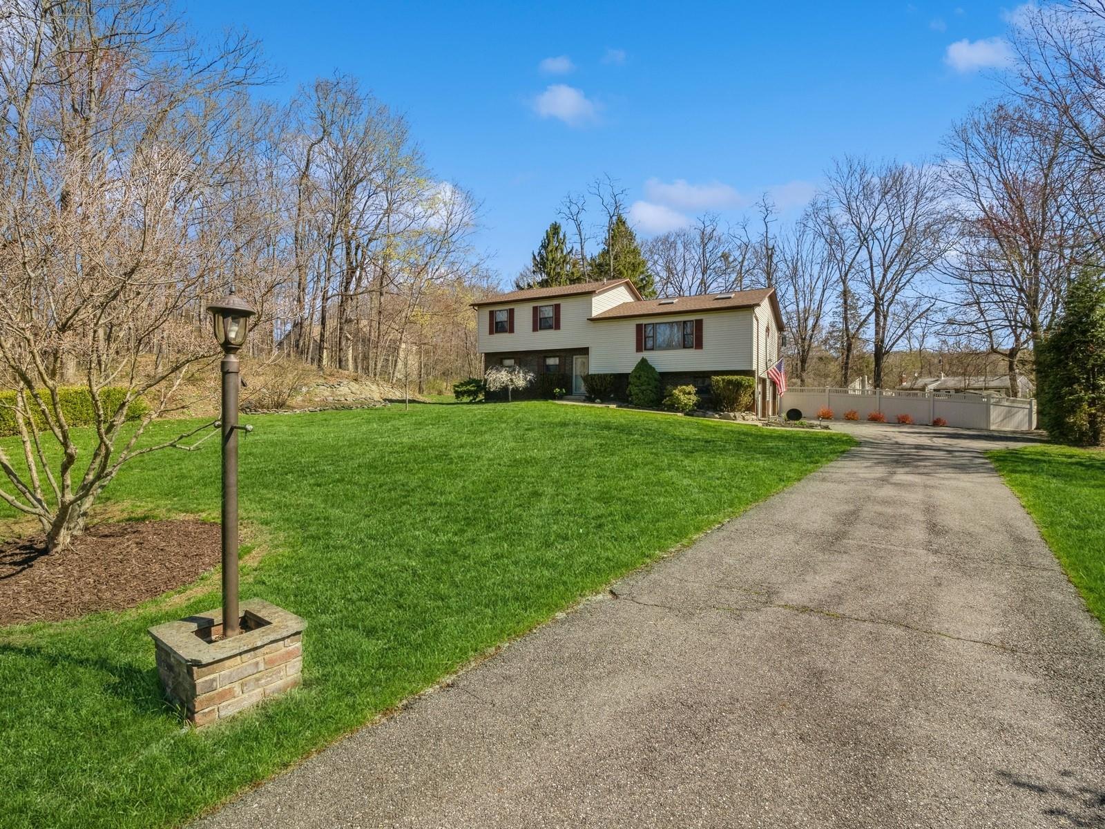 Single Family Newhard  Dutchess County, NY 12533, MLS-851773-2