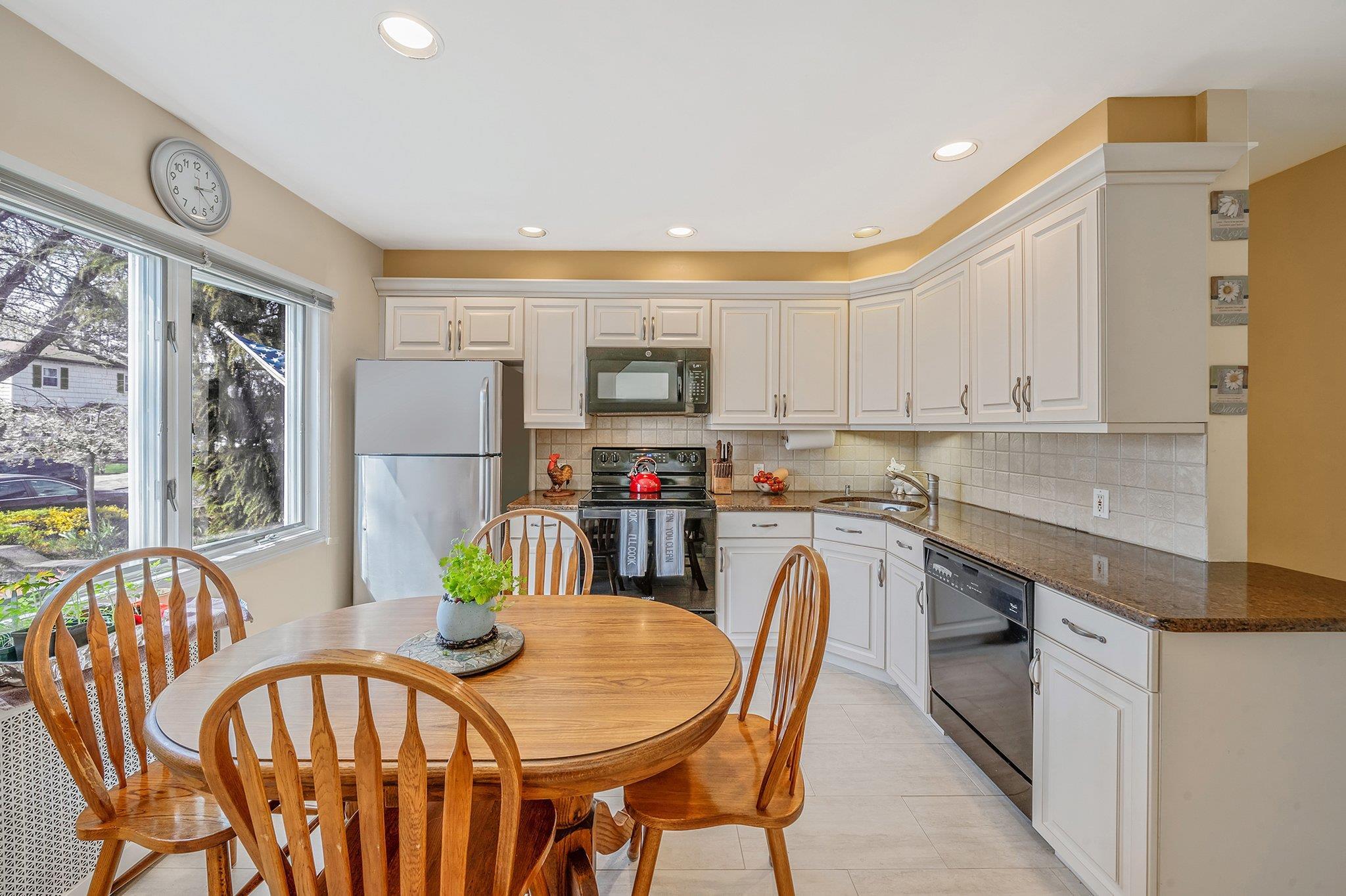 Single Family 258th  Queens, NY 11001, MLS-851777-7