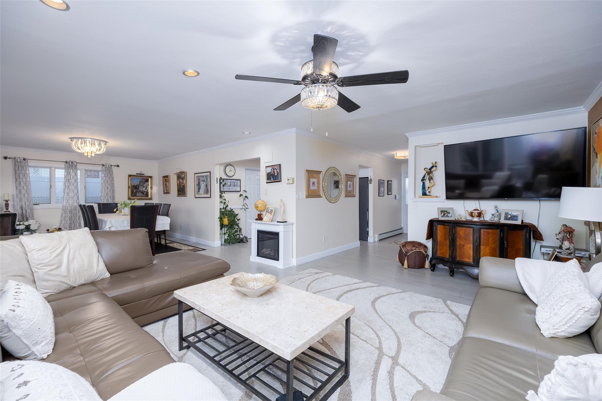 Single Family Niles  Nassau County, NY 11572, MLS-851787-23