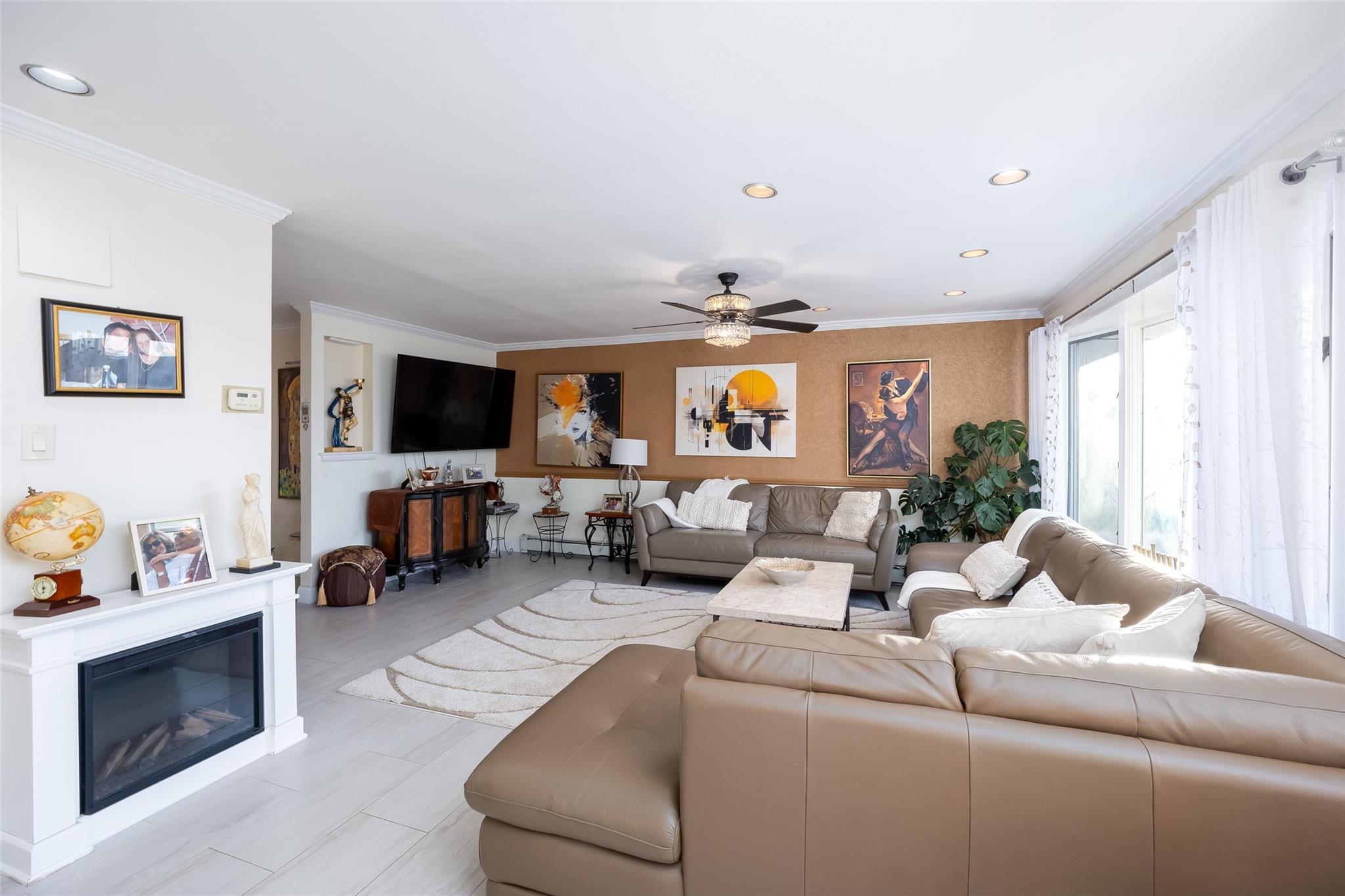 Single Family Niles  Nassau County, NY 11572, MLS-851787-24