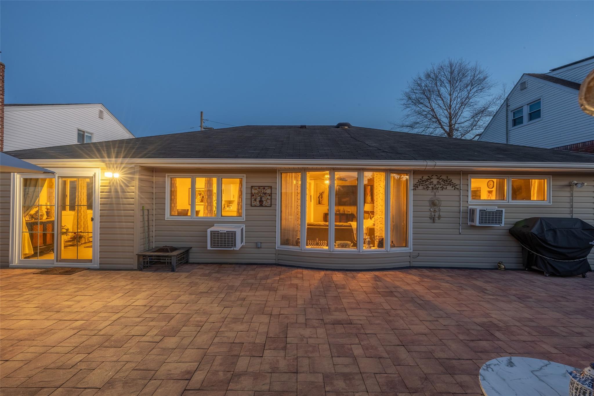 Single Family Niles  Nassau County, NY 11572, MLS-851787-5