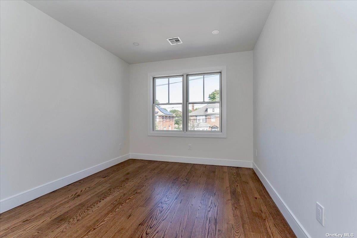 Single Family Westwood  Nassau County, NY 11598, MLS-851794-22