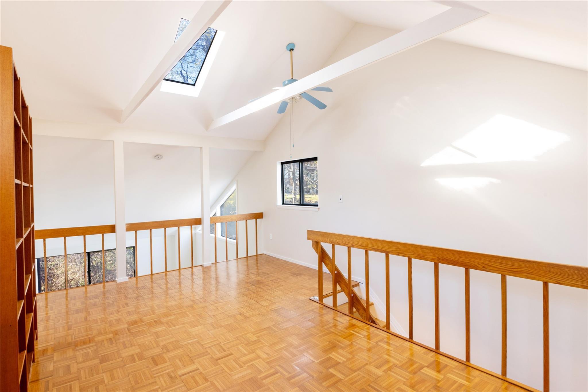 Single Family Round Hill  Westchester County, NY 10522, MLS-851814-21