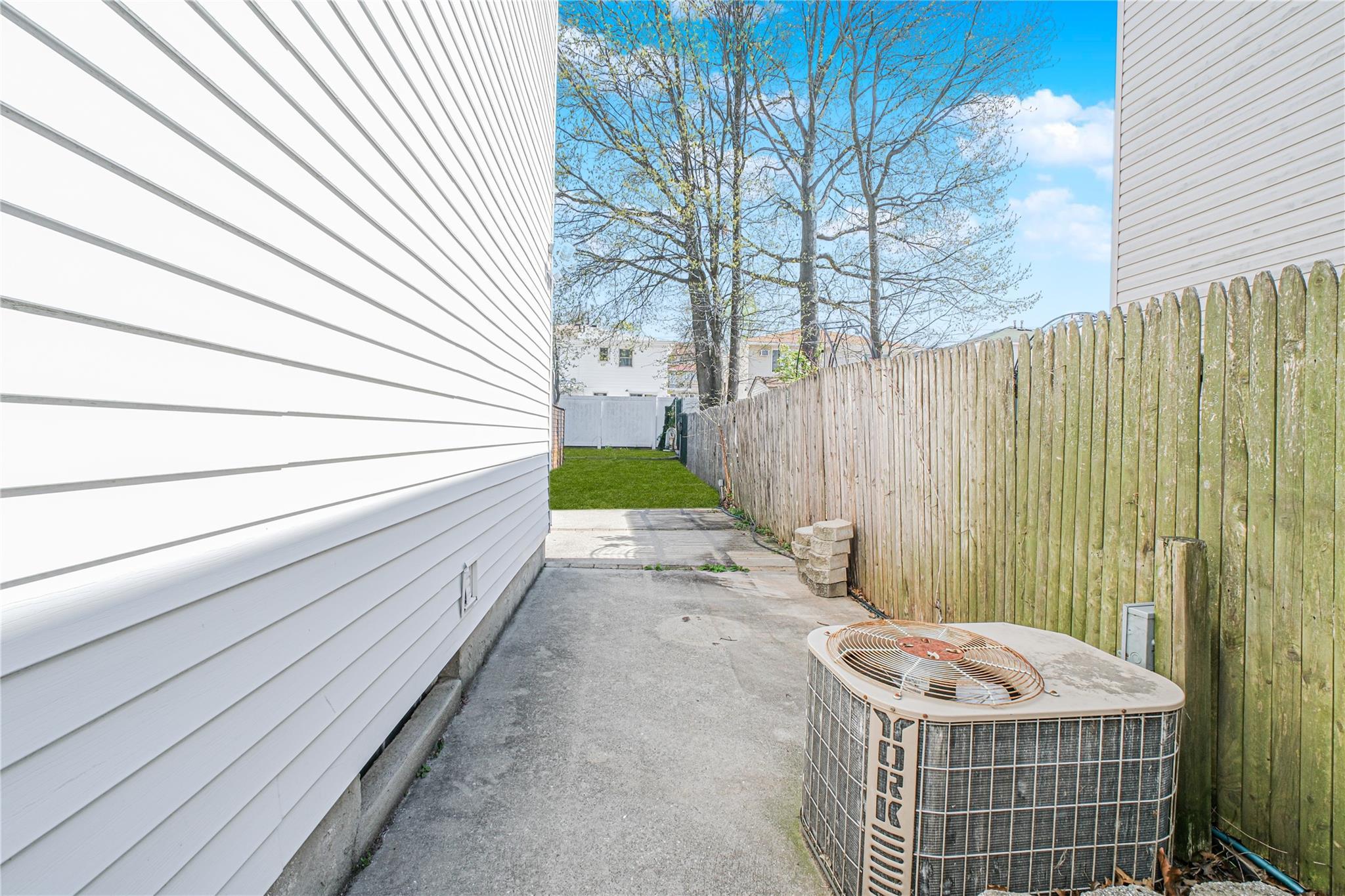 Single Family Vincent Ave  Staten Island, NY 10306, MLS-851823-11