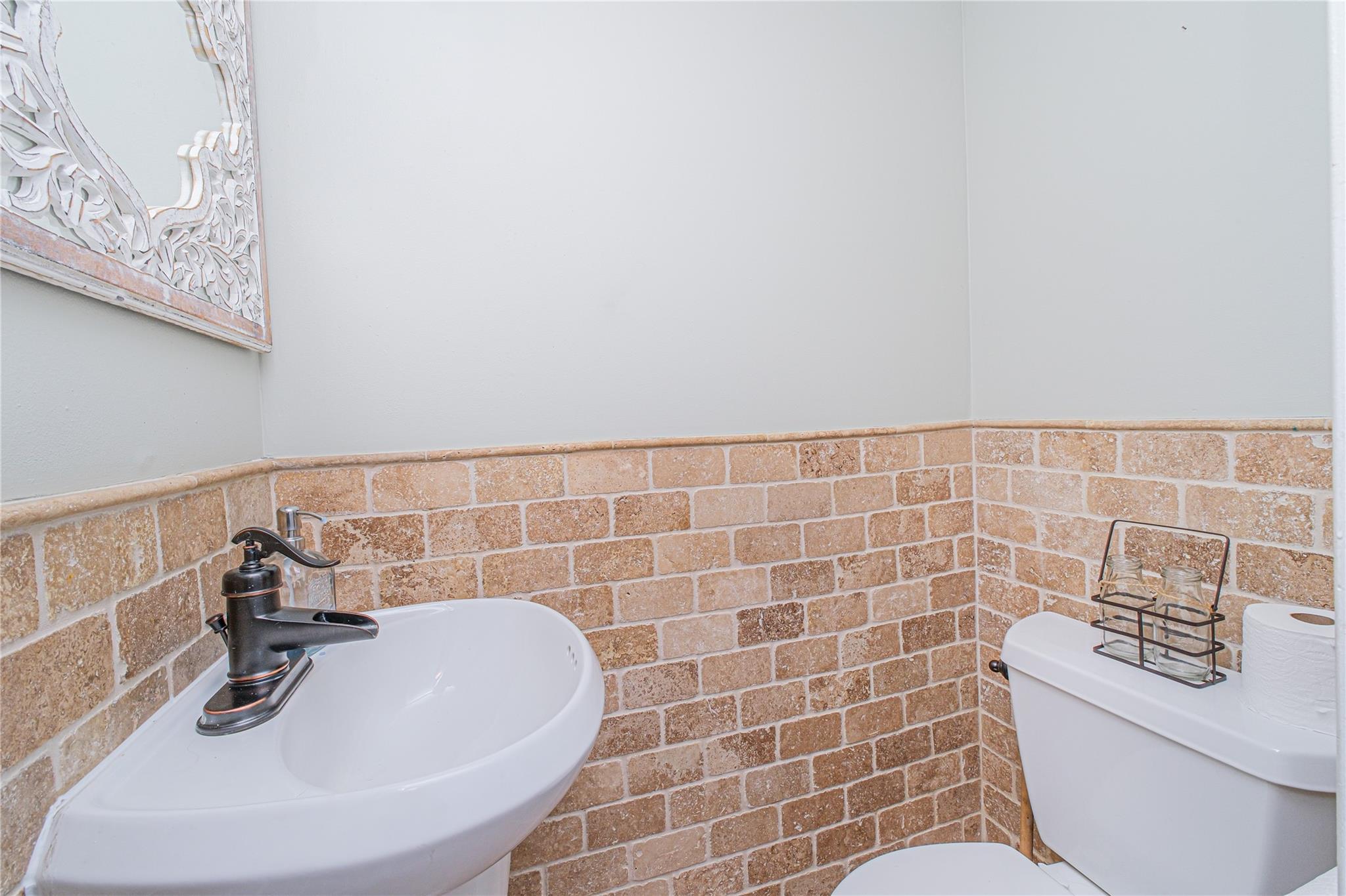 Single Family Vincent Ave  Staten Island, NY 10306, MLS-851823-30