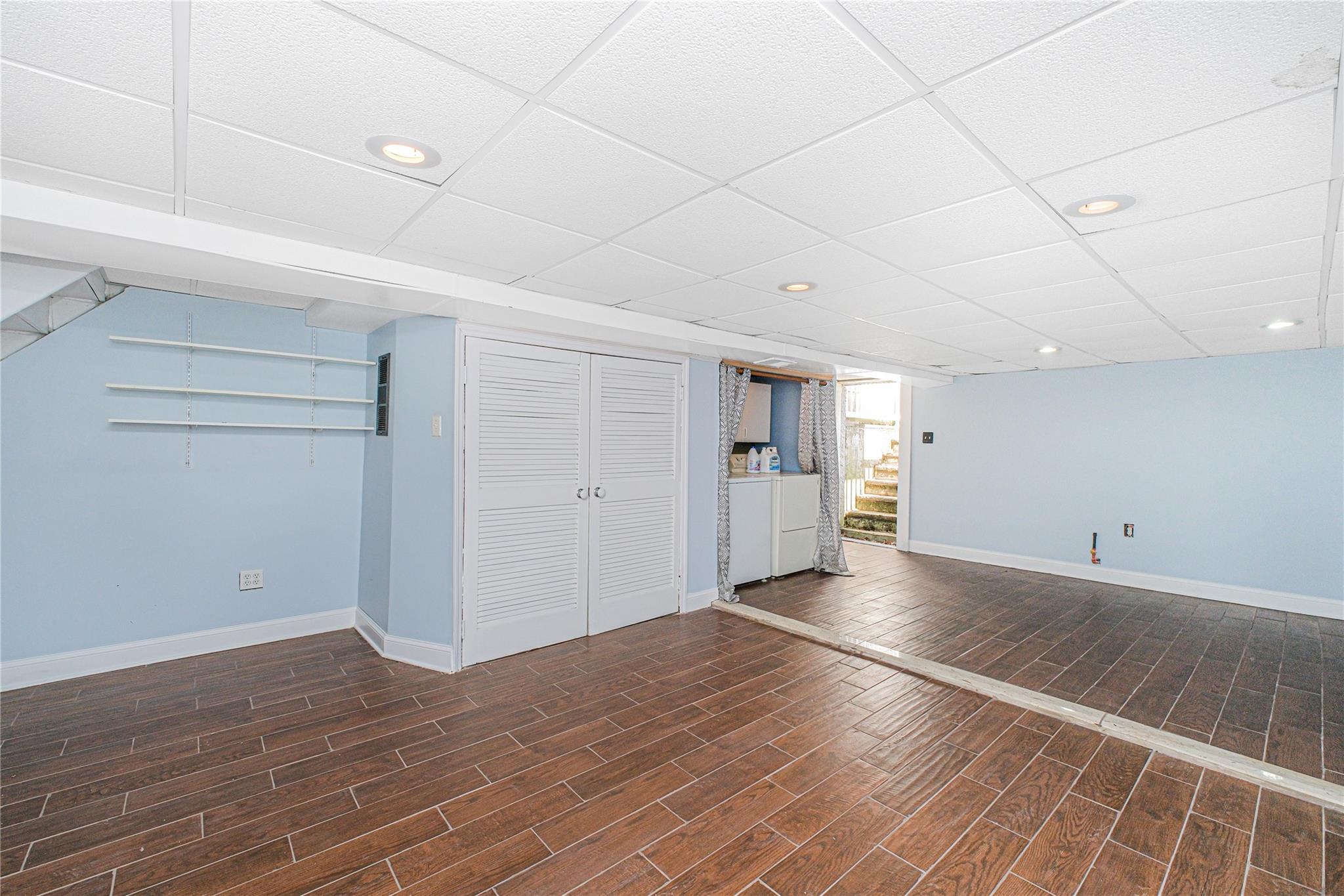 Single Family Vincent Ave  Staten Island, NY 10306, MLS-851823-6