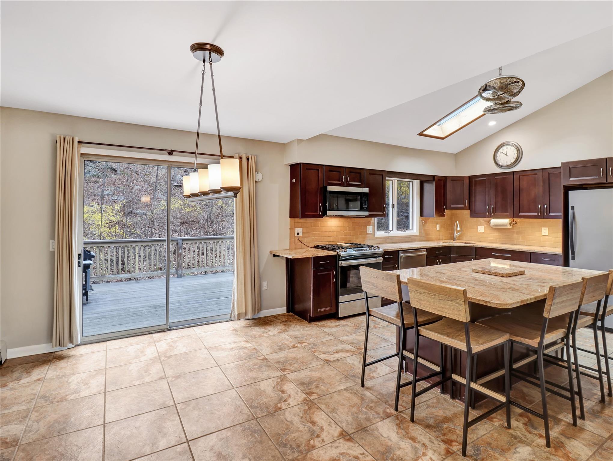 Single Family Farview  Dutchess County, NY 12533, MLS-851827-10