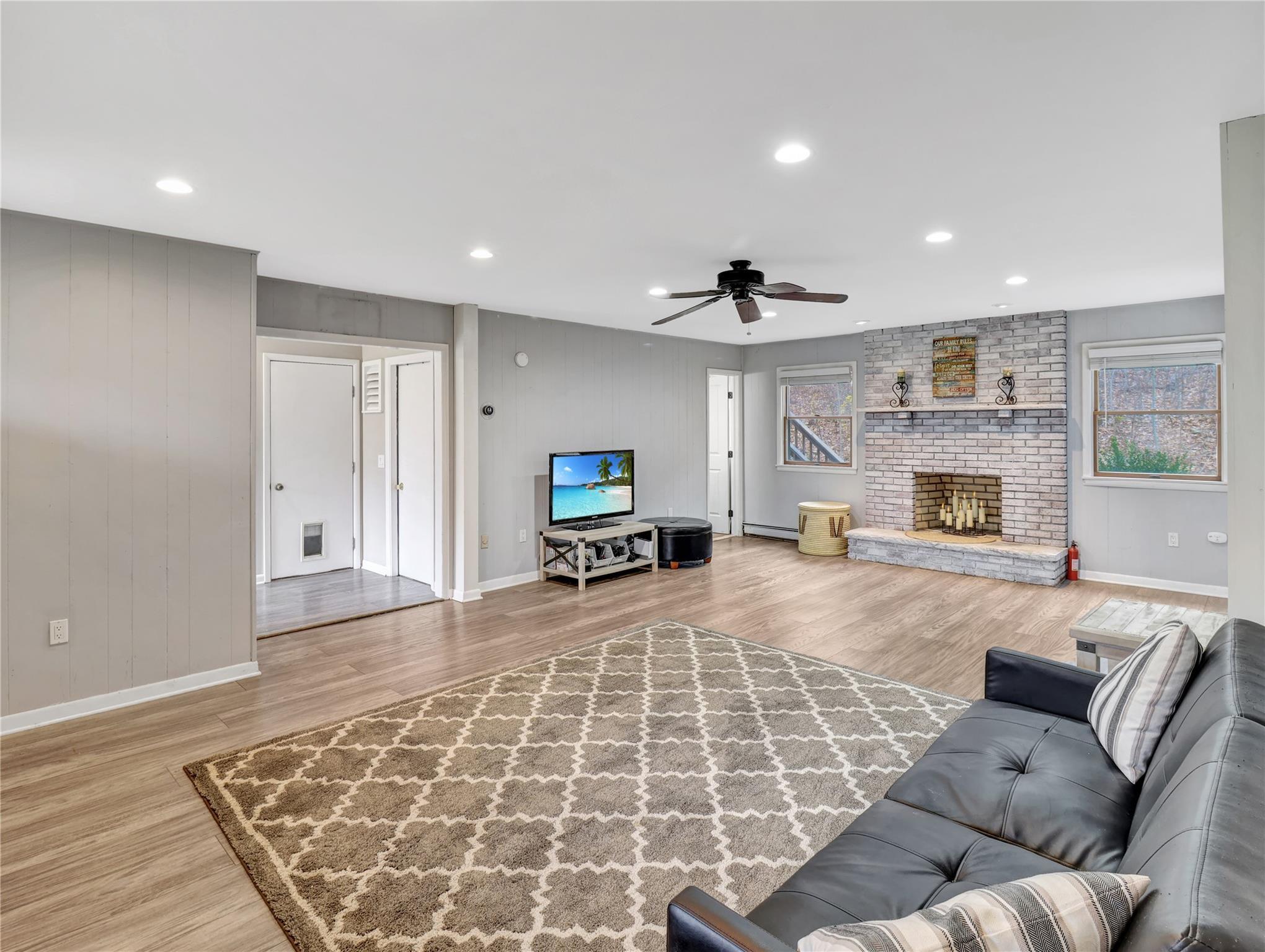 Single Family Farview  Dutchess County, NY 12533, MLS-851827-29