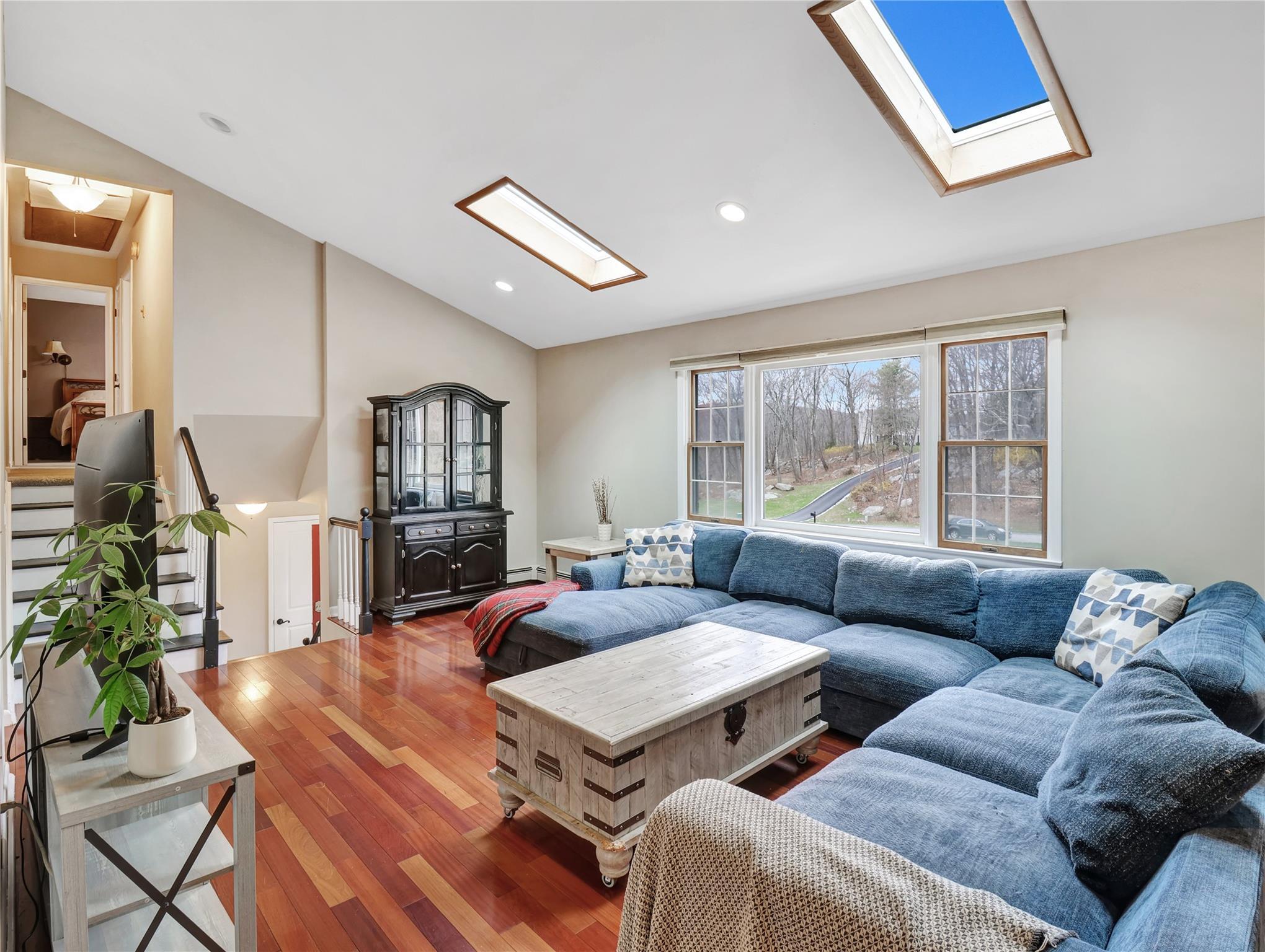 Single Family Farview  Dutchess County, NY 12533, MLS-851827-8