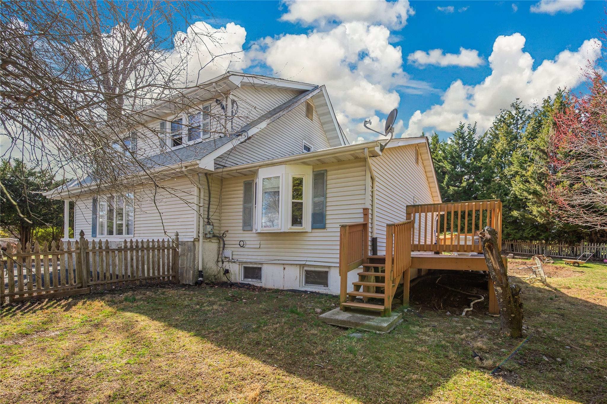 Single Family Cragmere  Rockland County, NY 10901, MLS-851830-39