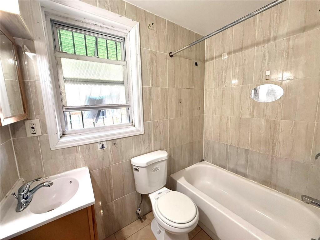 Single Family Brown  Brooklyn, NY 11229, MLS-851843-16