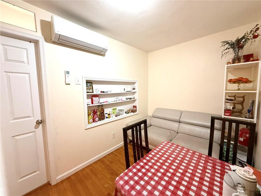 Single Family Brown  Brooklyn, NY 11229, MLS-851843-7