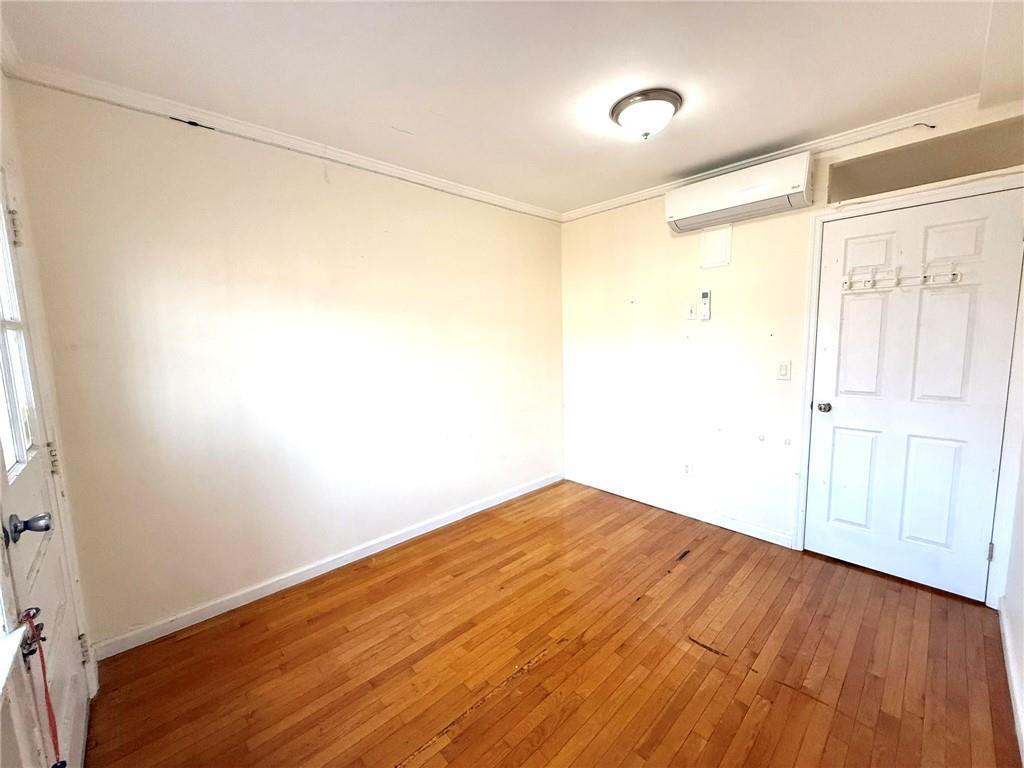 Single Family Brown  Brooklyn, NY 11229, MLS-851843-9