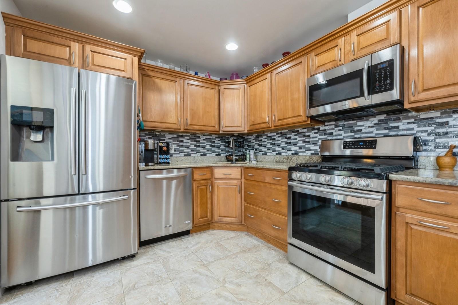 Single Family Webster  Nassau County, NY 11001, MLS-851844-8