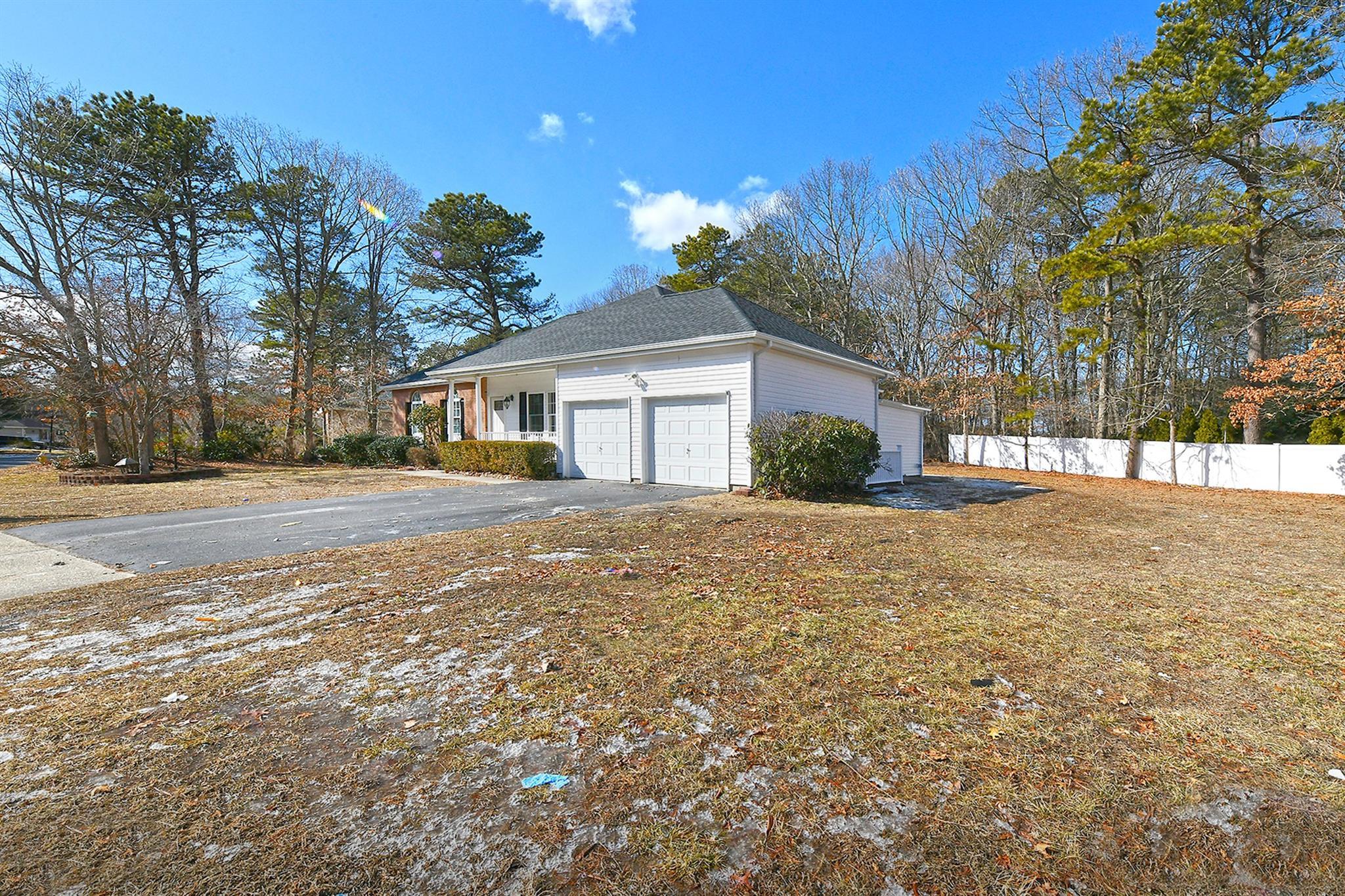 Single Family Timber Ridge  Suffolk County, NY 11727, MLS-851849-3