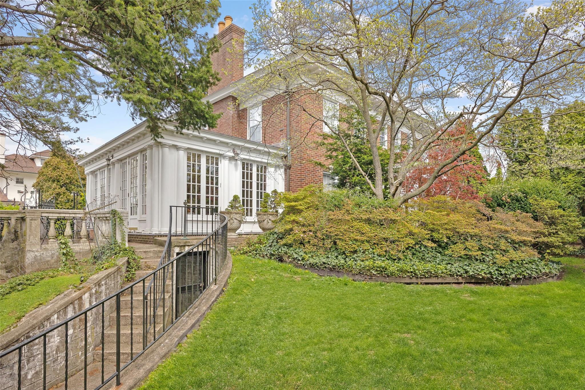 Single Family Beverly  Queens, NY 11363, MLS-851850-33