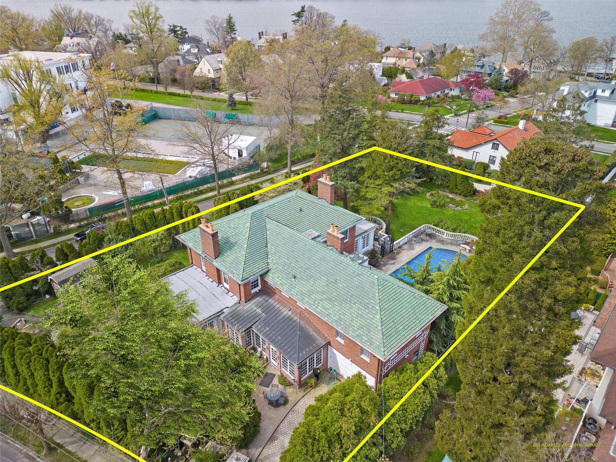Single Family Beverly  Queens, NY 11363, MLS-851850-45
