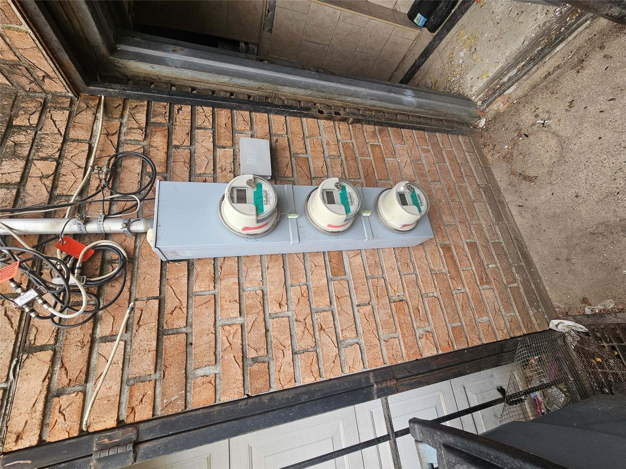Single Family Chisholm  Bronx, NY 10459, MLS-851856-3