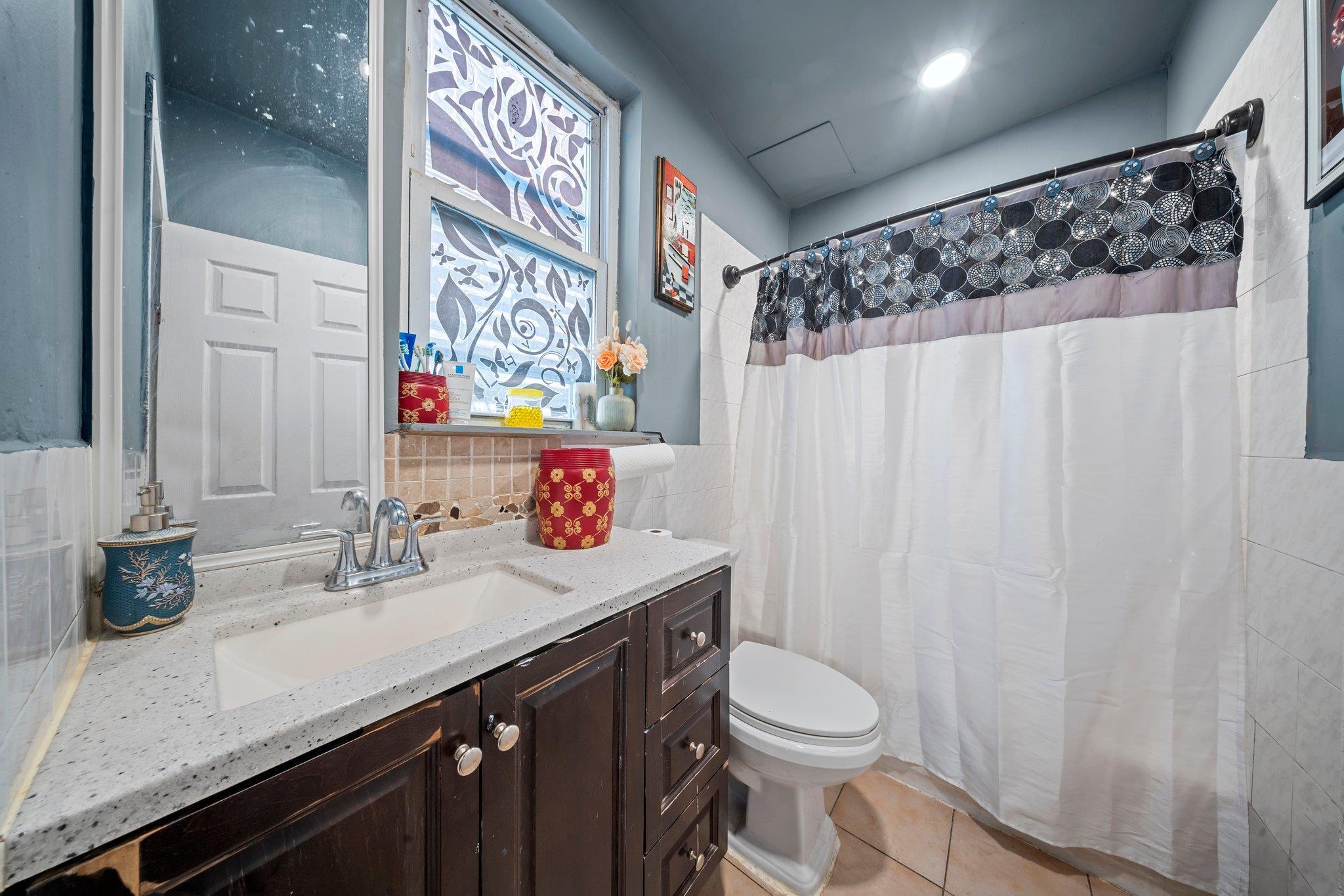 Single Family 104th  Queens, NY 11369, MLS-851864-9