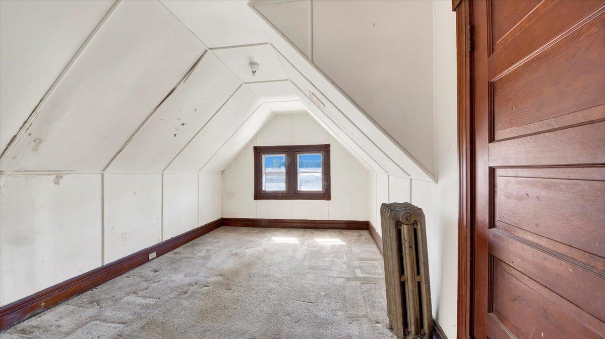 Single Family Hooker  Dutchess County, NY 12601, MLS-851874-31