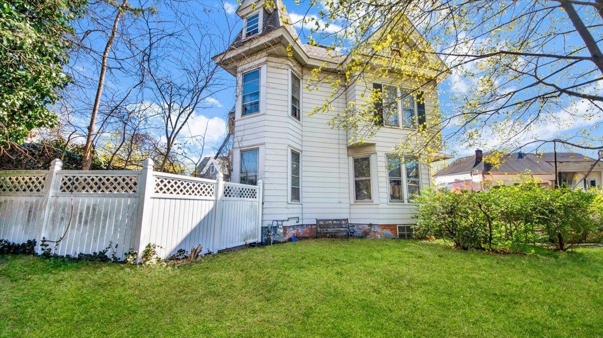 Single Family Hooker  Dutchess County, NY 12601, MLS-851874-37
