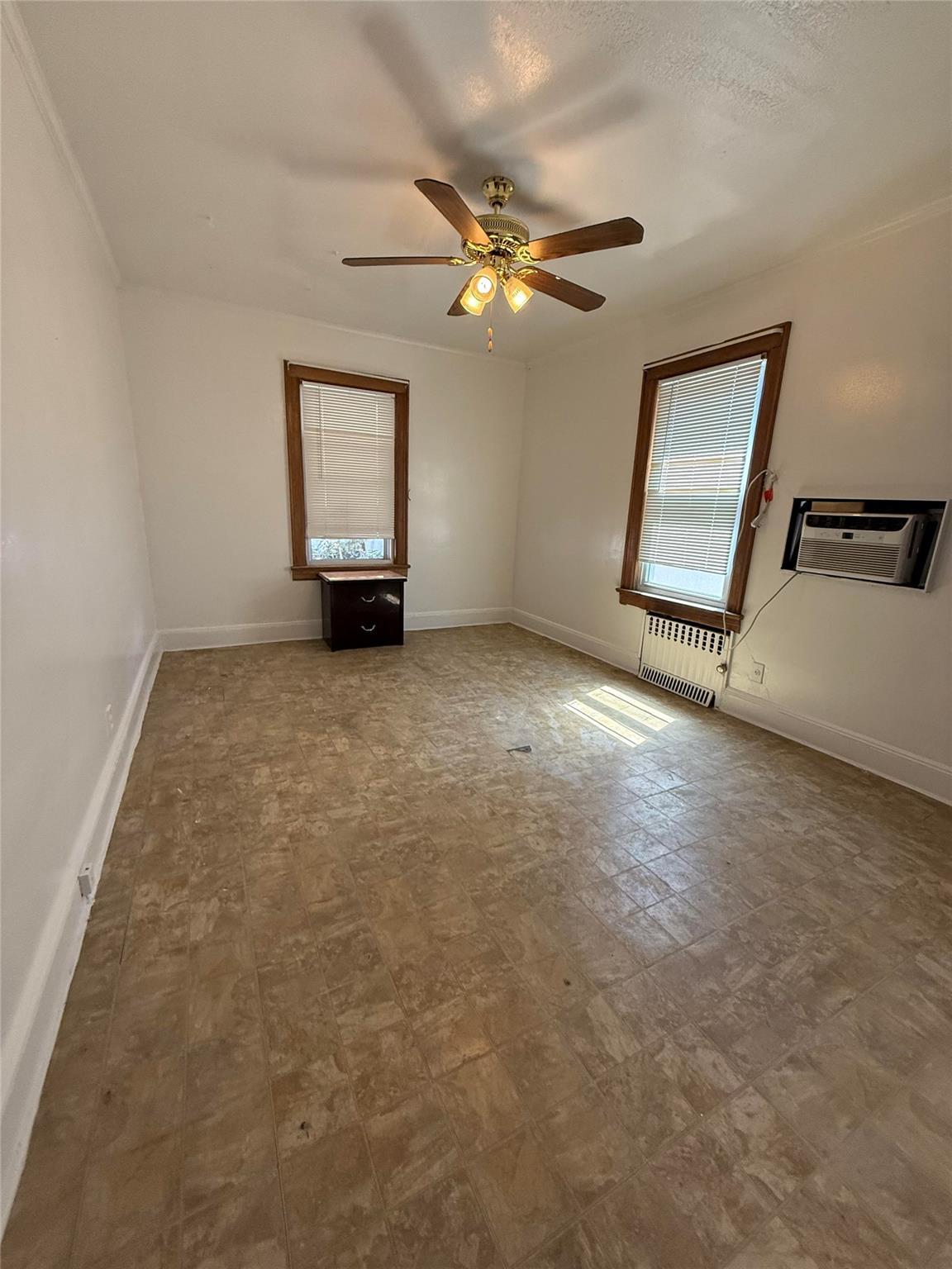 Single Family 80th  Queens, NY 11385, MLS-851875-10