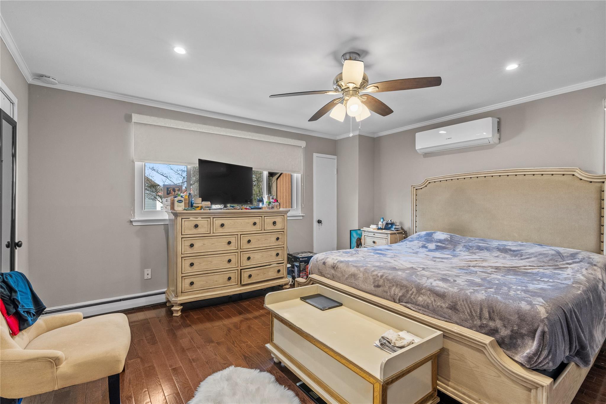 Single Family Round Hill Road  Westchester County, NY 10522, MLS-851878-14