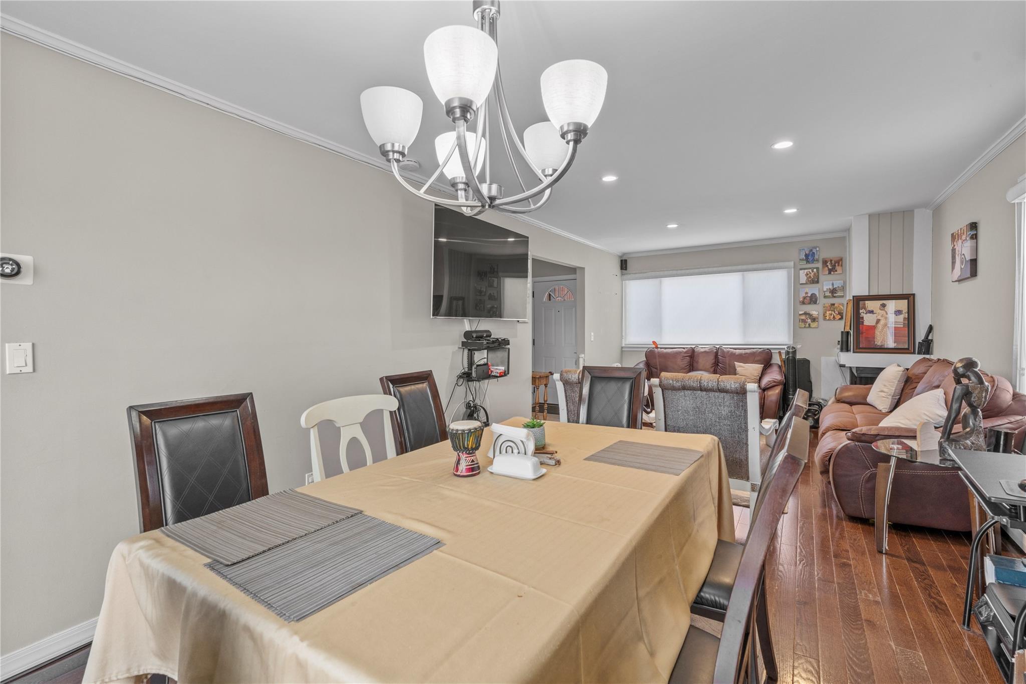 Single Family Round Hill Road  Westchester County, NY 10522, MLS-851878-4