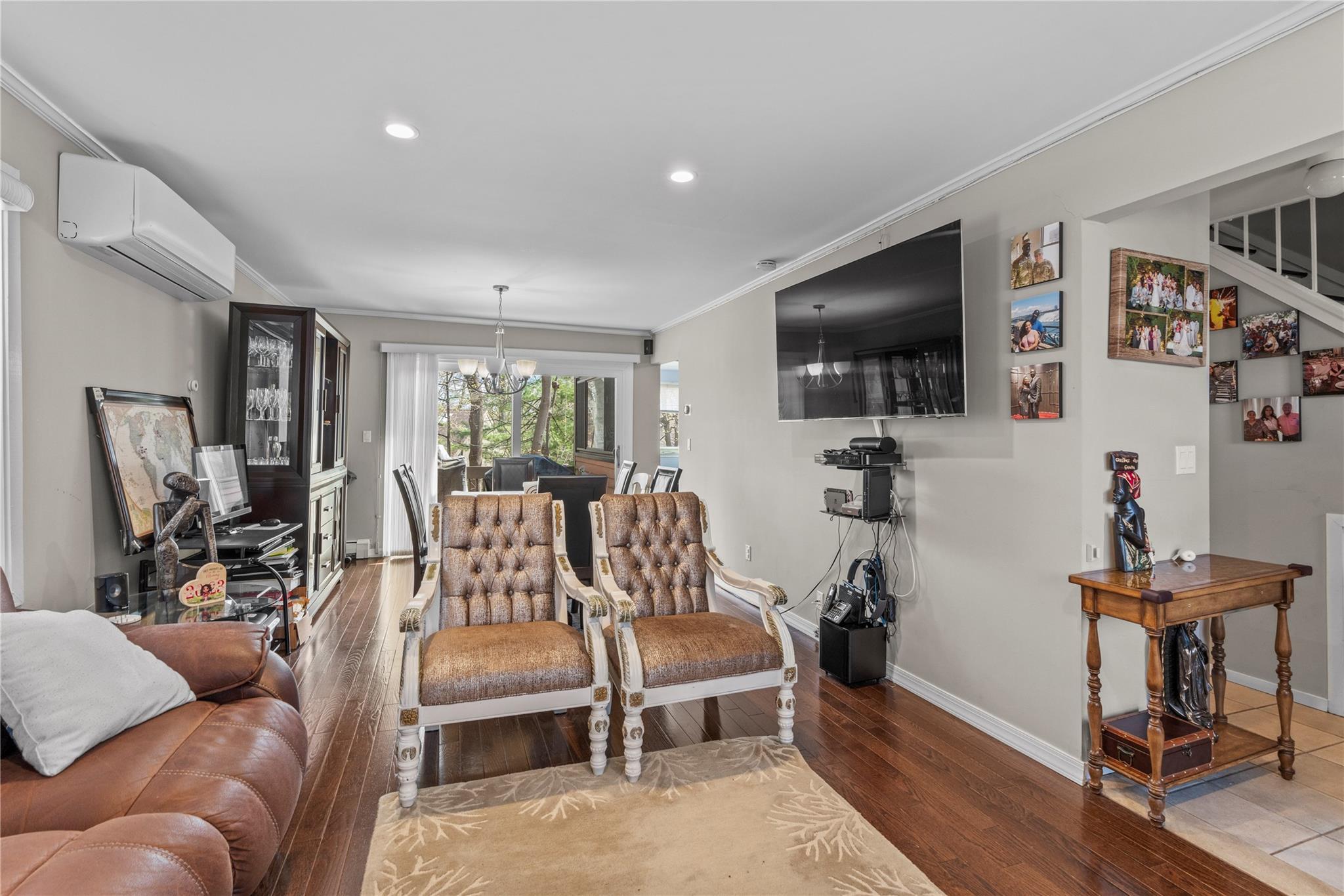 Single Family Round Hill Road  Westchester County, NY 10522, MLS-851878-7